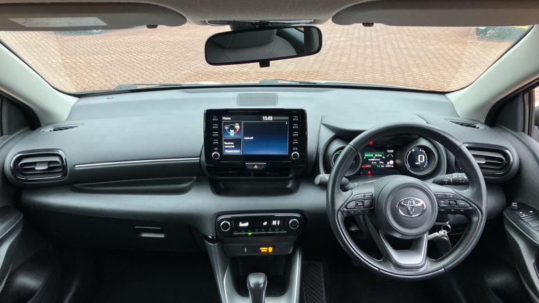 Toyota Yaris 1.5 Hybrid Design 5dr CVT Hybrid Hatchback